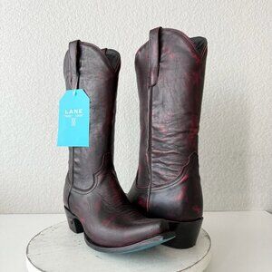 Black Heeled Boots with Pointed Toe and Pull-On Style